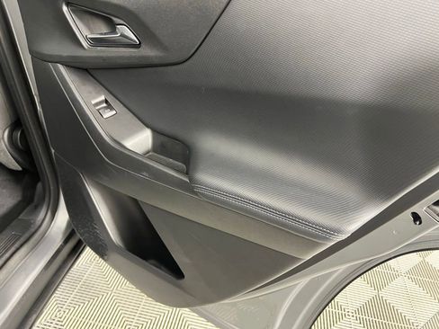 Used 2025 Chevrolet Equinox LT image 30