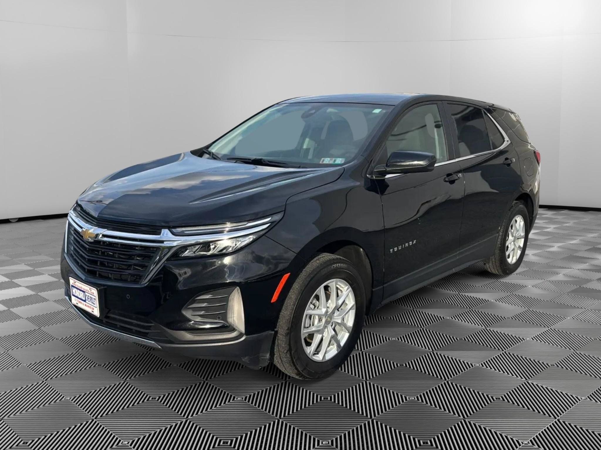 Used 2023 Chevrolet Equinox LT AWD/4WD image 1