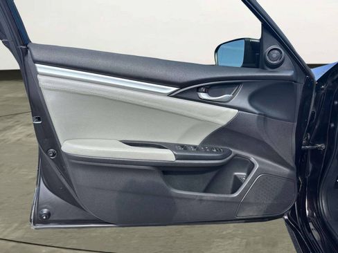 Used 2016 Honda Civic EX image 10