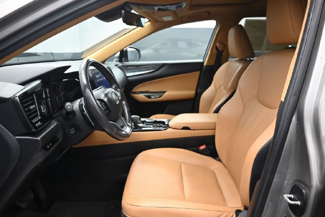 Used 2025 Lexus NX 250 FWD w/ Accessory Package (Z1) image 8
