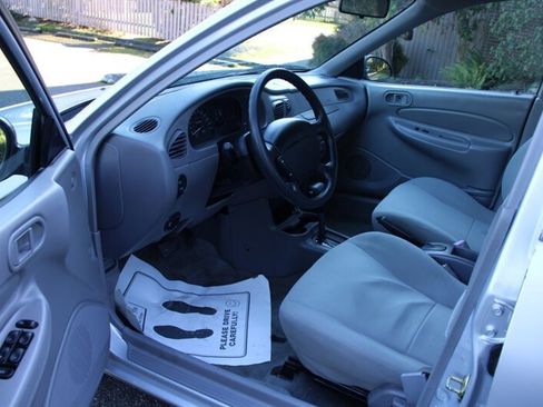 Used 2002 Ford Escort Sedan image 5
