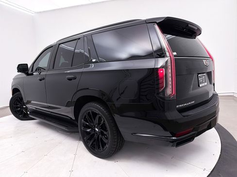 Used 2021 Cadillac Escalade Sport Platinum w/ Heavy-Duty Trailer Package image 19