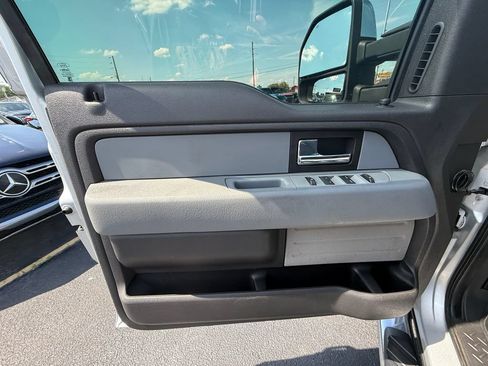 Used 2014 Ford F150 XLT w/ Equipment Group 302A Luxury AWD/4WD image 11