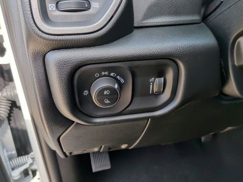 New 2026 RAM 2500 Tradesman AWD/4WD image 15