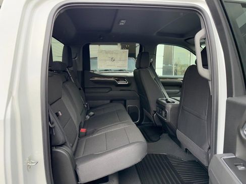 New 2026 GMC Sierra 1500 Elevation image 7