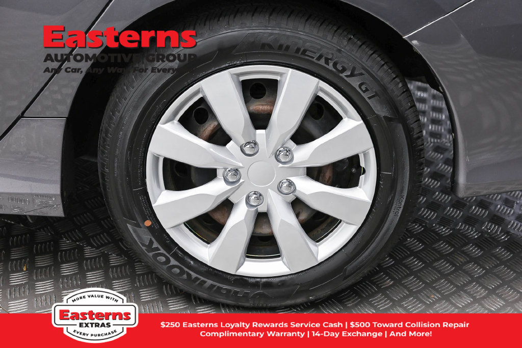 Used 2018 Honda Civic LX image 9