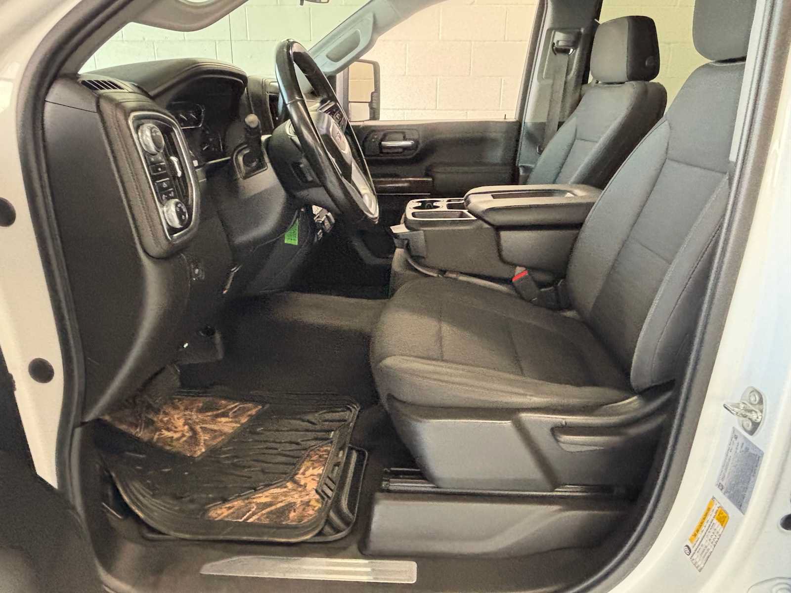 Used 2023 GMC Sierra 3500 SLE AWD/4WD image 11