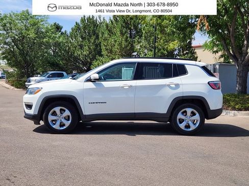 Used 2018 Jeep Compass Latitude w/ Popular Equipment Group FWD image 2