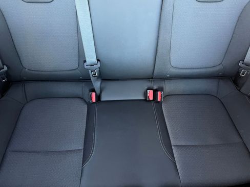 Used 2025 Buick Encore GX Preferred image 37