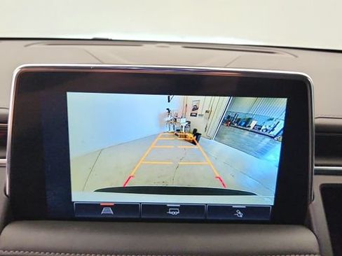 Used 2023 GMC Yukon SLE w/ Max Trailering Package AWD/4WD image 17