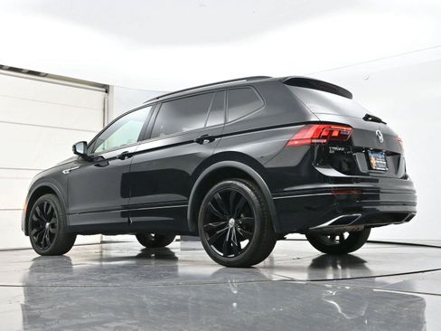 Used 2021 Volkswagen Tiguan SE R-Line AWD/4WD image 29