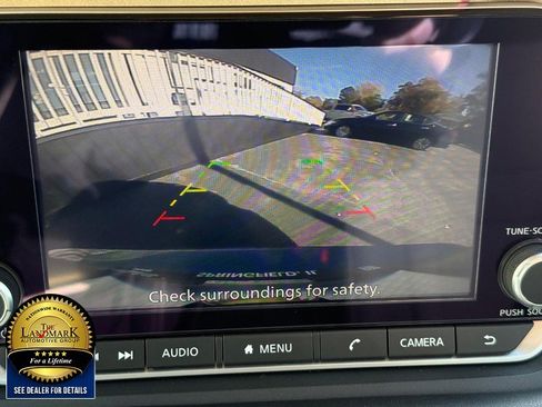 Used 2024 Nissan Rogue S image 13