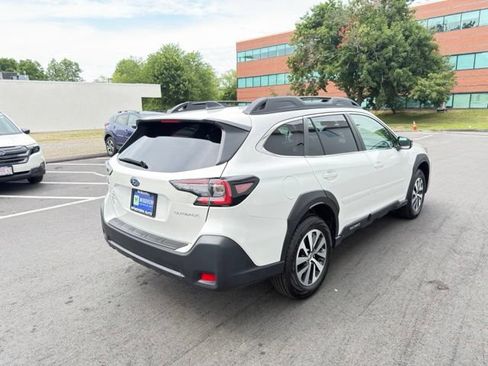 Certified 2025 Subaru Outback Premium AWD/4WD image 6