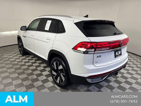 Used 2025 Volkswagen Atlas Cross Sport SE FWD image 9