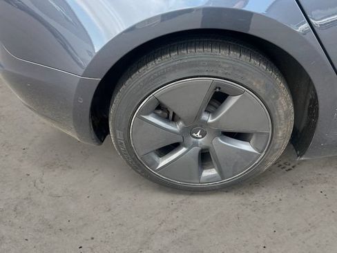 Used 2021 Tesla Model 3 Long Range AWD/4WD image 9