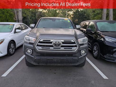 Used 2018 Toyota Tacoma Limited AWD/4WD image 2