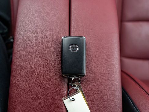 Used 2025 MAZDA CX-50 AWD 2.5 Hybrid w/ Premium Pkg image 33