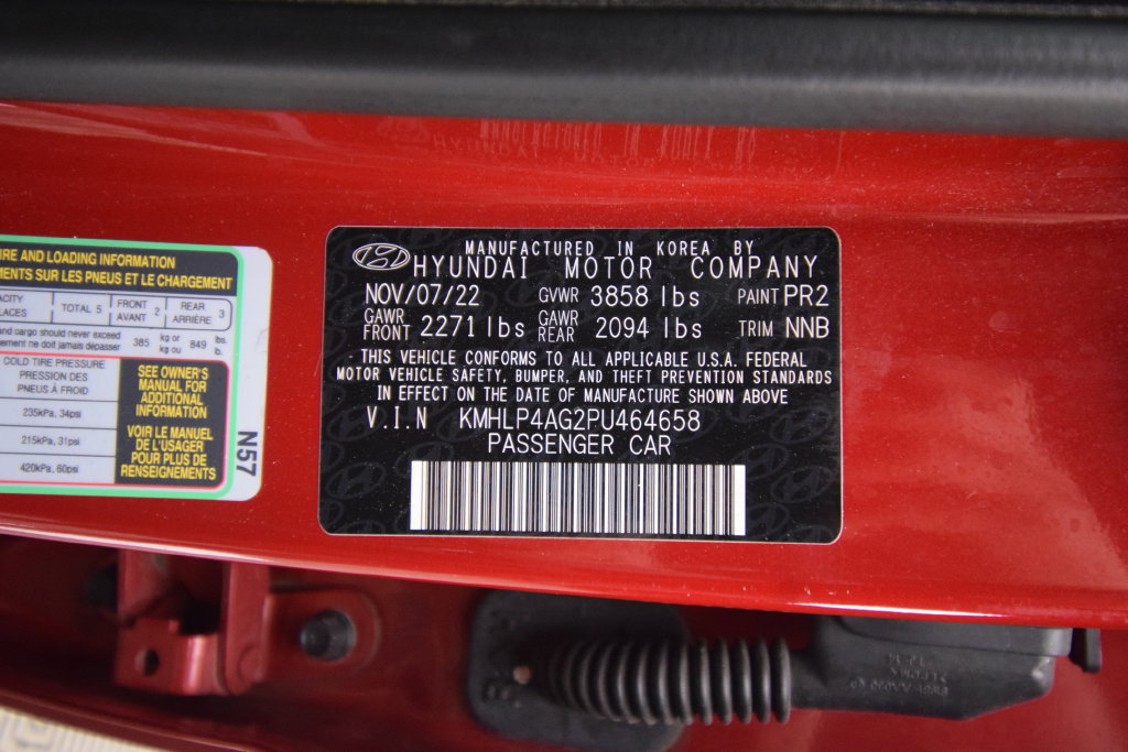 Used 2023 Hyundai Elantra Limited w/ Cargo Package FWD image 25