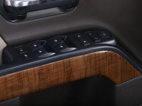 Used 2017 GMC Sierra 1500 SLE w/ SLE Value Package image 27