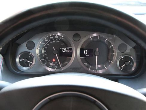 Used 2006 Aston Martin V8 Vantage Coupe image 18