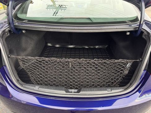 Used 2013 Hyundai Elantra GLS image 12