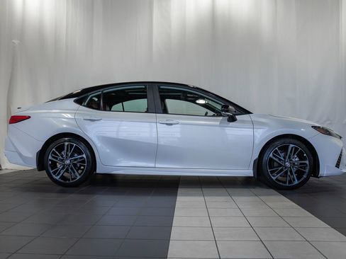 Used 2026 Toyota Camry XSE w/ Premium Plus Package image 3