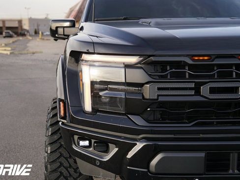 Used 2025 Ford F150 Raptor image 4