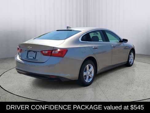Used 2023 Chevrolet Malibu LT w/ Driver Confidence Package FWD image 3