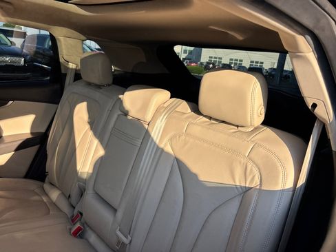 Used 2018 Lincoln MKX Reserve w/ Lincoln MKX Climate Package AWD/4WD image 25