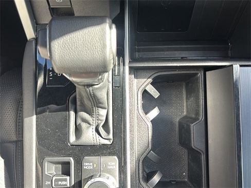 Used 2024 Toyota Tundra Platinum image 29