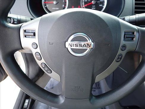 Used 2010 Nissan Sentra 2.0 S FWD image 12