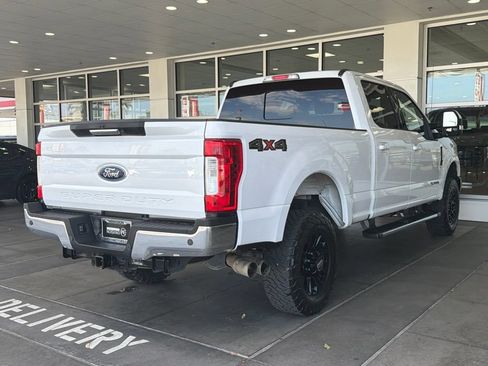 Used 2019 Ford F250 Lariat w/ Lariat Value Package AWD/4WD image 14