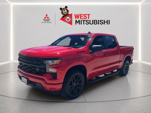 Used 2025 Chevrolet Silverado 1500 Custom w/ Turbomax Blackout Package AWD/4WD image 1