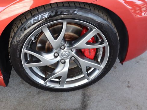 Used 2013 Nissan 370Z Touring w/ Sport Pkg image 31