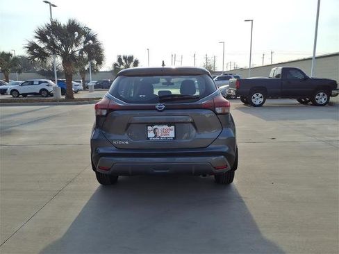 Certified 2023 Nissan Kicks S image 4