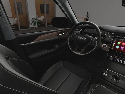 New 2025 Jeep Grand Cherokee L Limited image 20