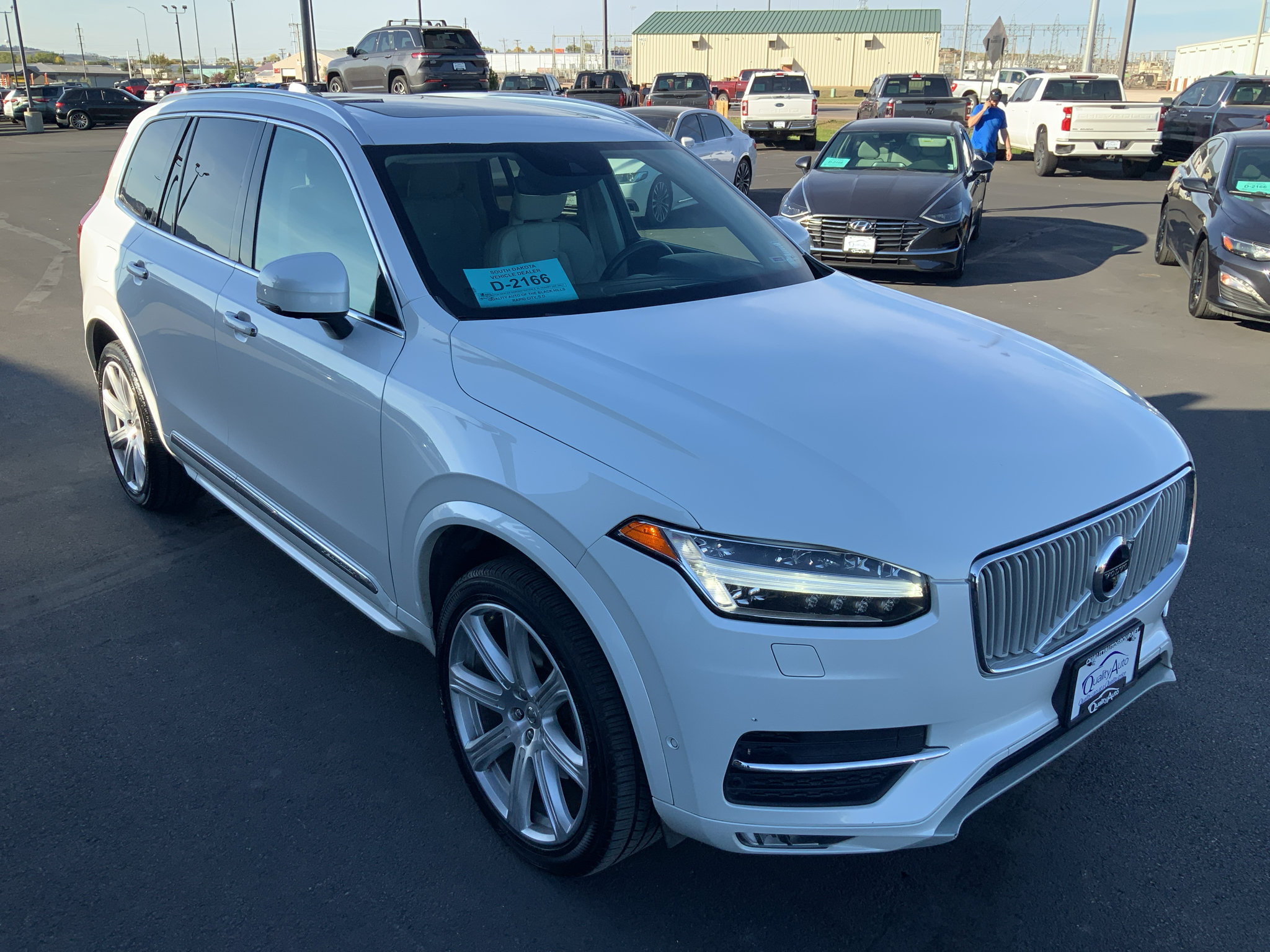 Used 2018 Volvo XC90 T6 Inscription w/ Convenience Package AWD/4WD image 4