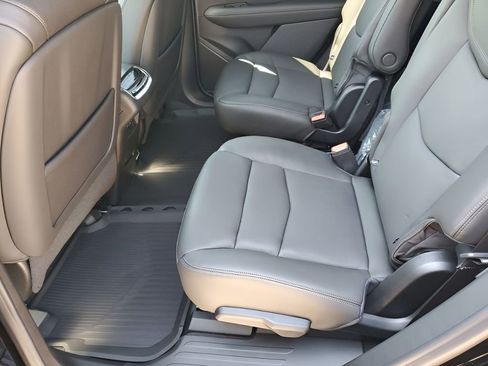 New 2025 Cadillac XT6 Premium Luxury w/ LPO, Floor Liner Package image 21