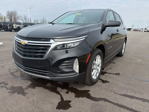 Used 2023 Chevrolet Equinox LT w/ LPO, Floor Liner Package FWD image 2