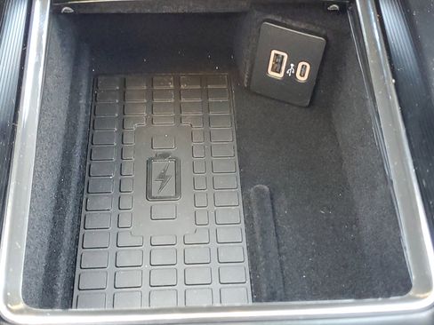 New 2026 Lincoln Corsair Reserve image 24