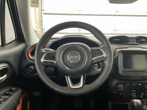 Used 2020 Jeep Renegade Latitude image 5