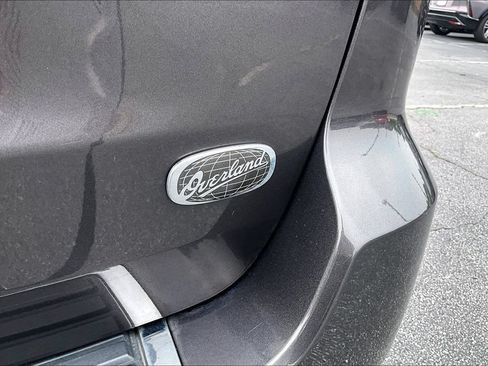 Used 2015 Jeep Grand Cherokee Overland AWD/4WD image 24