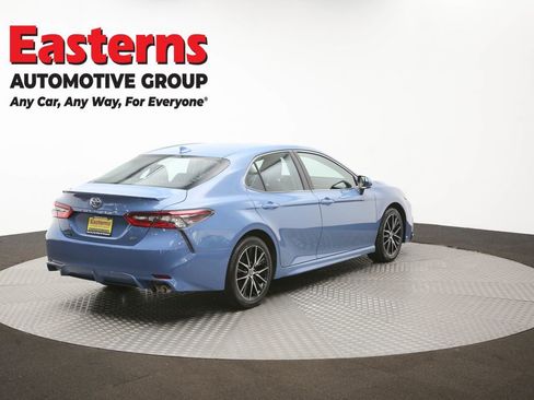 Used 2024 Toyota Camry SE image 41