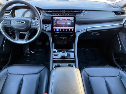 Used 2024 Jeep Grand Cherokee Limited 4xe image 10