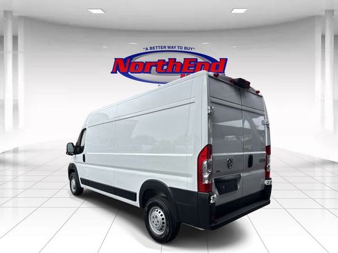 Used 2026 RAM ProMaster 2500 w/ Convenience Group FWD image 5