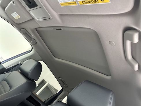 Used 2023 Honda CR-V EX-L image 25