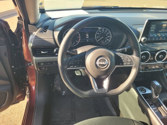Used 2024 Nissan Sentra SV FWD image 30