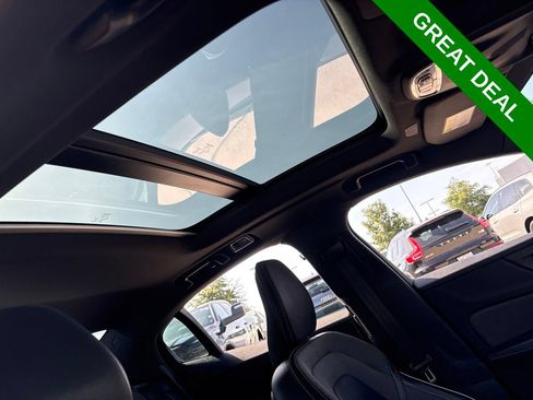 Used 2021 Volvo S60 T5 R-Design AWD/4WD image 12