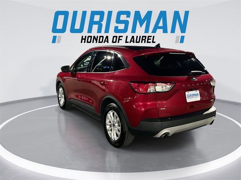 Used 2020 Ford Escape SE image 6