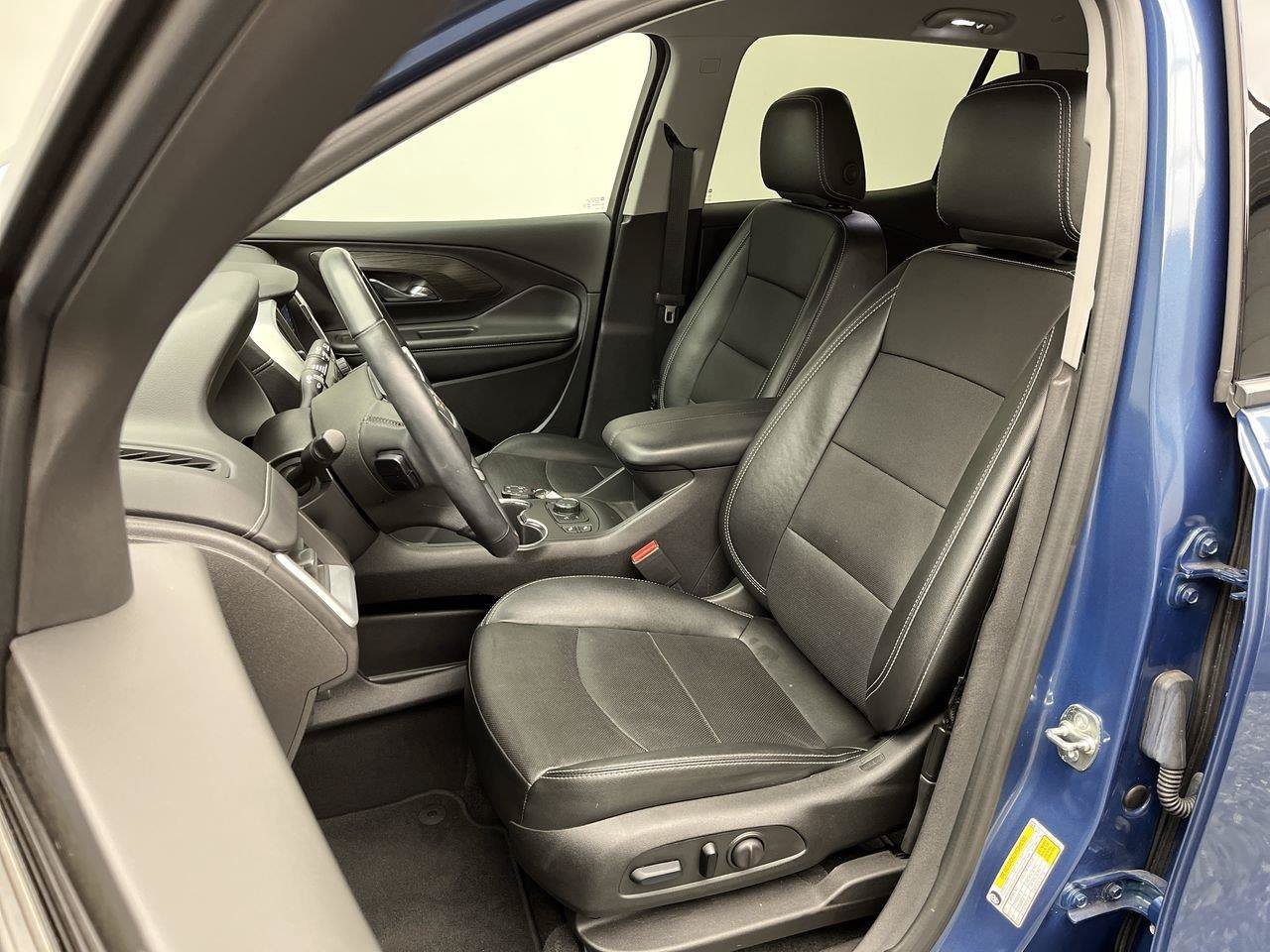 Certified 2024 GMC Terrain SLT AWD/4WD image 9